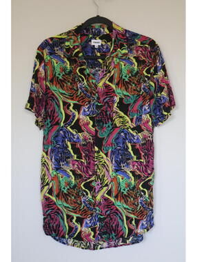 Fisher colorful tiger print button up party shirt size Medium